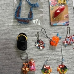ストラップ、キーホルダー、ミサンガセットの画像