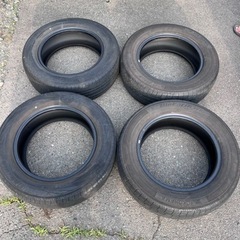 車のパーツ タイヤ、ホイール