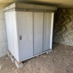 コンテナ倉庫や物置の解体、組み立て、移動、買い取りは弊社にご連絡を‼️ - 引っ越し