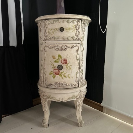 アンティークチェスト