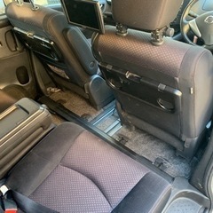 日産　セレナ　ハイウェイスター　シルバーの画像