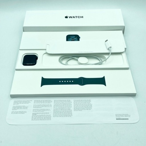 a0618601 アップルウォッチ Apple Watch SE 第二世代 40mm ミッドナイトアルミ スポーツバンド 付き スマートウォッチ 中古品