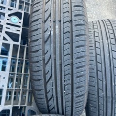 車のパーツ タイヤ、ホイールの画像