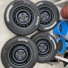 車のパーツ タイヤ、ホイール4本