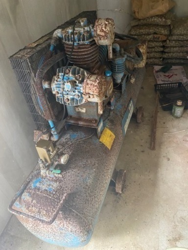 コンプレッサー