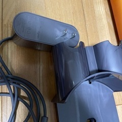 ★ジャンク　正規品　ダイソン　Dyson V8 fluffy★の画像