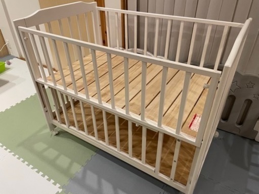 割引 カトージ ベビーベッド ハイシートベビーベッド（ホワイト