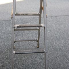  ★脚立  　　　高さ１２０ｃｍ　　中古の画像