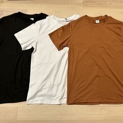 【新品未着用】Tシャツ３枚セット