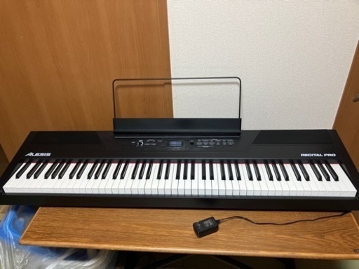 電子ピアノ88鍵＋ペダル（元値40510円）