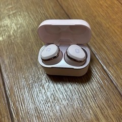 ワイヤレスイヤホンピンクの画像