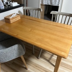 ダイニングテーブル　125×75