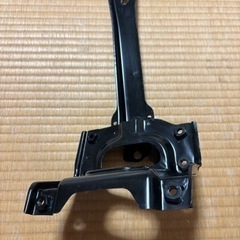 日産  BNR32 スカイライン ボンネット ロック ステー キャッチブラケットの画像