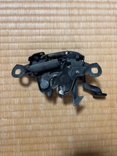 日産  BNR32 スカイライン ボンネット ロック ステー キャッチブラケット