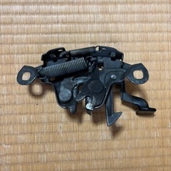 日産  BNR32 スカイライン ボンネット ロック ステー キャッチブラケットの画像