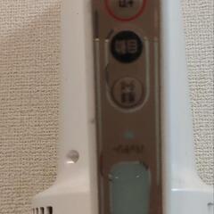 アイリスオーヤマ　充電式掃除機　IC-SLDC8-W
の画像