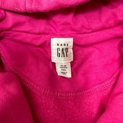 GAPパーカーの画像