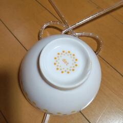 子ども茶碗、ストローの画像