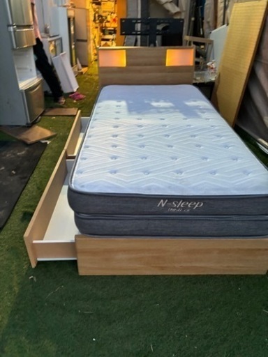 シングルベッド