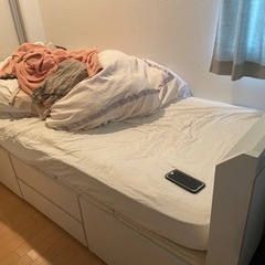 ベッドフレーム お譲りいたします
