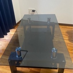 ガラステーブル