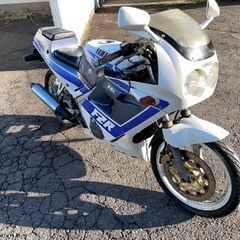 売却済🏍️旧車‼️　希少‼️　バイク ヤマハFZR250レストアベース福島市  　の画像