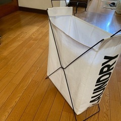 差し上げます！ランドリー   衣類ラックの画像