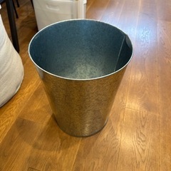 【お値下げしました！】トタン　バケツの画像
