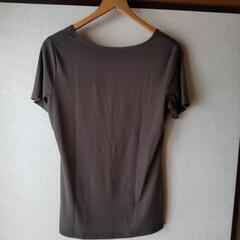 COMME CA ISM レディースTシャツの画像
