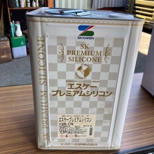水性ハイブリッドシリコン　樹脂塗料
