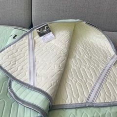 セミダブル　敷きパッドの画像