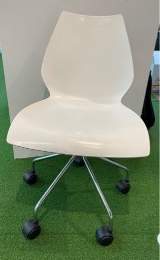 マウイチェア Kartell/カルテル 計4脚（キャスター付）　椅子 家具