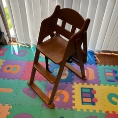 ベビー、幼児用テーブル付き折りたたみチェアの画像