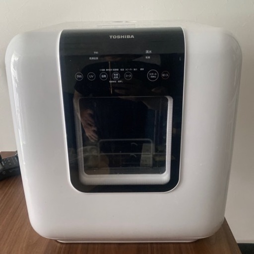 東芝　食器洗い乾燥機　DWS-33A\n