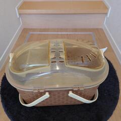 犬猫用キャリーケースの画像