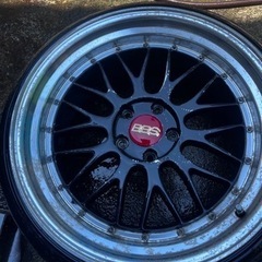 車のパーツ タイヤ、ホイール
