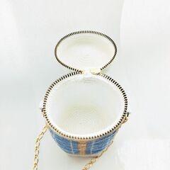 バニティポーチ　ビーズ