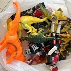 恐竜 仮面ライダー