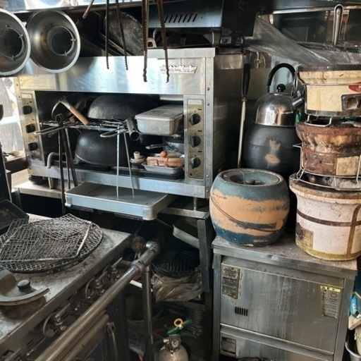 居酒屋厨房機器、厨房用品、食器、焼き鳥屋用品、ショーケース冷蔵庫