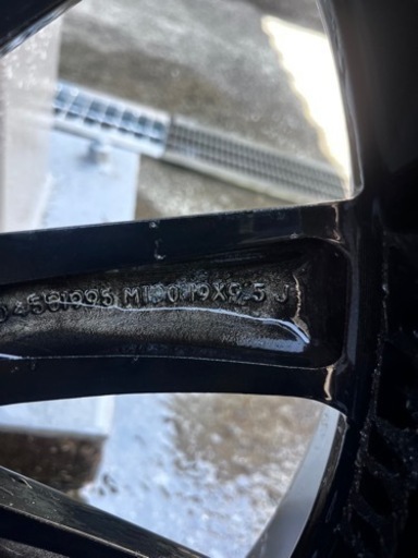 車のパーツ タイヤ、ホイール