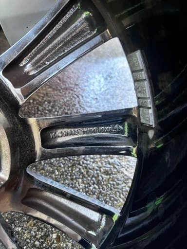 車のパーツ タイヤ、ホイール