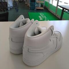 NIKE エバノンミッド スニーカー 28cm TJ5695の画像