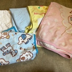  毛布 膝掛け マット ディズニー　ベビー