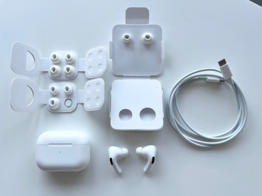初代　AirPods Pro  イヤホン /iPhone Apple
