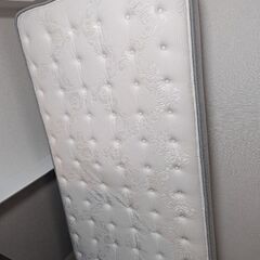 シングルマットレス譲ります。
