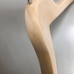 お値下げ！【　しっかりした木製ハンガー　TOPS用20本・ボトム用5本まとめて　】の画像