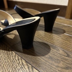 REGALのサンダルの画像