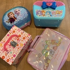 エルサ　プリキュア　すみっこぐらし