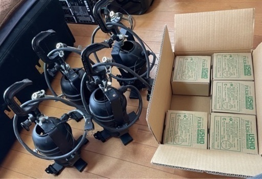 DJプレイのお供に！【中古】【4台セット＋おまけ付き】演出照明機器 照明 パーライト スポットライト
