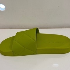 値下げしました。BOTTEGA VENETA メンズカーキサンダルの画像